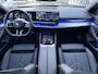 BMW 5-Serie Touring 520i M Sport Pro Pano-Dak | Harman Kardon | Iconic Glow | Driving Assistant plus