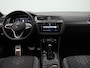 Volkswagen Tiguan 1.5 TSI R-Line Automaat - Trekhaak - Pano dak - Camera - Navigatie - ACC - LED