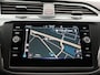 Volkswagen Tiguan 1.5 TSI R-Line Automaat - Trekhaak - Pano dak - Camera - Navigatie - ACC - LED
