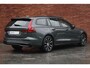Volvo V60 T6 Plug-in hybrid AWD Plus Dark | Trekhaak | 360 Graden Camera | Verwarmbare Voorstoelen | Adaptieve Cruise Control | Apple Carplay | All-Season Banden | Lederen Bekleding | Adaptieve Cruise Control