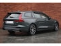 Volvo V60 T6 Plug-in hybrid AWD Plus Dark | Trekhaak | 360 Graden Camera | Verwarmbare Voorstoelen | Adaptieve Cruise Control | Apple Carplay | All-Season Banden | Lederen Bekleding | Adaptieve Cruise Control