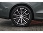 Volvo V60 T6 Plug-in hybrid AWD Plus Dark | Trekhaak | 360 Graden Camera | Verwarmbare Voorstoelen | Adaptieve Cruise Control | Apple Carplay | All-Season Banden | Lederen Bekleding | Adaptieve Cruise Control