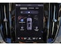 Volvo V60 T6 Recharge AWD Core - IntelliSafe Assist & Surround - 360º Camera - Harman/Kardon audio - Adaptieve LED koplampen - Verwarmde voorstoelen, stuur & achterbank - Parkeersensoren voor & achter - Elektr. bedienb. voorstoelen met geheugen - 19' LMV