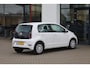 Volkswagen Up! 1.0 BMT move up! 60PK / 44kW, Achteruitrijcamera, parkeersensoren achter, multifunctioneel lederen stuurwiel, cruise control, bestuurdersstoel in hoogte verstelbaar, airco, radio, elektrische ramen voor, LED dagrijverlichting
