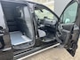 Peugeot Partner 120 1.6 e-HDI L1 Only export!!  Airco Cruise controle Navigatiesysteem 3-Persoons Schuifdeur Trekhaak 1160kg trekgewicht Sitebars Telefoonverbinding