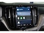 Volvo XC60 2.0 T8 Plug-in Hybrid 456 PK AWD Ultimate Bright, Long Range, Panoramadak, Wol Interieur, Trekhaak, 360 Camera,