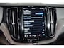 Volvo XC60 2.0 T8 Plug-in Hybrid 456 PK AWD Ultimate Bright, Long Range, Panoramadak, Wol Interieur, Trekhaak, 360 Camera,