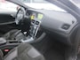 Volvo V40 2.0 D4 R-Design 190 PK LEDER APK 08-2026 185000 KM NAP!!!