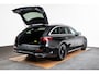 Mercedes-Benz E-klasse 300 e AMG Line Trekhaak - Panoramadak - Stoelverwarming - Burmester - Cruisecontrol met afstandsregeling - Sportstoelen - Warmtewerend/donkergetint glas -