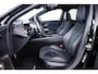 Mercedes-Benz E-klasse 300 e AMG Line Trekhaak - Panoramadak - Stoelverwarming - Burmester - Cruisecontrol met afstandsregeling - Sportstoelen - Warmtewerend/donkergetint glas -