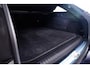 Mercedes-Benz E-klasse 300 e AMG Line Trekhaak - Panoramadak - Stoelverwarming - Burmester - Cruisecontrol met afstandsregeling - Sportstoelen - Warmtewerend/donkergetint glas -