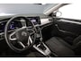 Volkswagen T-Roc Life Edition 1.0 TSI 115pk Adaptive cruise control, Achteruitrijcamera, App connect, LED koplampen, Navigatie, Parkeersensoren, Keyless entry, DAB, Radio, Airco