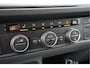 Volkswagen Crafter 35 177PK L3H3 AUT BPM VRIJ!! Navi, Cam, Adap. Cruise, LED!! NR. 220