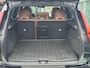 Volvo XC40 Recharge P8 AWD R-Design / Pano. dak / Trekhaak / Black Edition / Elek. verstelbare stoelen / Voorstoelen verwarmd / 360 camera / Harman Kardon / Leder / Keyless /