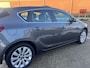 Opel Astra 1.4 Turbo Sport 140PK! Schuifdak l Stoelverwarming l Airco l LMV l Cruise l PDC V+A! TOPSTAAT!
