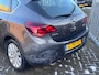 Opel Astra 1.4 Turbo Sport 140PK! Schuifdak l Stoelverwarming l Airco l LMV l Cruise l PDC V+A! TOPSTAAT!