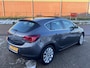 Opel Astra 1.4 Turbo Sport 140PK! Schuifdak l Stoelverwarming l Airco l LMV l Cruise l PDC V+A! TOPSTAAT!
