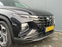 Hyundai Tucson 1.6 T-GDI 265pk PHEV Premium 4WD (299,- p/m Demo Deal!) | Leder | Carplay | Climate | Keyless | Navigatie | Elek. Klep | Full - Led | 360 Camera | KRELL Audio | Elek. Stoelen | 19" Lichtmetaal | Winterpakket | Stoelventilatie | Dodehoek Detectie