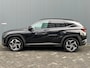 Hyundai Tucson 1.6 T-GDI 265pk PHEV Premium 4WD (299,- p/m Demo Deal!) | Leder | Carplay | Climate | Keyless | Navigatie | Elek. Klep | Full - Led | 360 Camera | KRELL Audio | Elek. Stoelen | 19" Lichtmetaal | Winterpakket | Stoelventilatie | Dodehoek Detectie