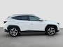 Hyundai Tucson 1.6 T-GDI 265pk PHEV Premium 4WD (299,- p/m Demo Deal!) | Leder | Carplay | Climate | Trekhaak | Navigatie | Elek. Klep | Full - Led | 360 Camera | KRELL Audio | Elek. Stoelen | 19" Lichtmetaal | Winterpakket | Stoelventilatie | Dodehoek Detectie