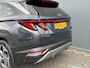 Hyundai Tucson 1.6 T-GDI 265pk PHEV Comfort Smart 4WD (299,- p/m Demo Deal!) | Climate | Camera | Carplay | Keyless | Navigatie | Full - Led | Elek. Klep | Winterpakket | 19" Lichtmetaal | Krell Audio | Digitale Cockpit | Parkeer Assistent | Adapt. Cruisecontrol