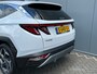 Hyundai Tucson 1.6 T-GDI 265pk PHEV Comfort Smart 4WD (299,- p/m Demo Deal!) | Climate | Camera | Carplay | Keyless | Navigatie | Full - Led | Elek. Klep | Winterpakket | 19" Lichtmetaal | Krell Audio | Digitale Cockpit | Parkeer Assistent | Adapt. Cruisecontrol