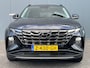 Hyundai Tucson 1.6 T-GDI 265pk PHEV Premium 4WD (299,- p/m Demo Deal!) | Leder | Carplay | Climate | Keyless | Navigatie | Elek. Klep | Full - Led | 360 Camera | KRELL Audio | Elek. Stoelen | 19" Lichtmetaal | Winterpakket | Stoelventilatie | Dodehoek Detectie | Digitale Cockpit | Adapt. Cruisecontrol | Parkeer Assistent | 1e Eigenaar