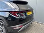 Hyundai Tucson 1.6 T-GDI 265pk PHEV Premium 4WD (299,- p/m Demo Deal!) | Leder | Carplay | Climate | Keyless | Navigatie | Elek. Klep | Full - Led | 360 Camera | KRELL Audio | Elek. Stoelen | 19" Lichtmetaal | Winterpakket | Stoelventilatie | Dodehoek Detectie | Digitale Cockpit | Adapt. Cruisecontrol | Parkeer Assistent | 1e Eigenaar