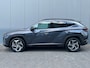 Hyundai Tucson 1.6 T-GDI 265pk PHEV Comfort Smart 4WD (299,- p/m Demo Deal!) | Climate | Camera | Carplay | Keyless | Navigatie | Full - Led | Elek. Klep | Winterpakket | 19" Lichtmetaal | Krell Audio | Digitale Cockpit | Parkeer Assistent | Adapt. Cruisecontrol | 1e Eigenaar