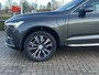 Volvo XC60 2.0 T6 Recharge 340 pk AWD Inscription Exclusive Navigatie Panoramdak 19 Inch Velgen Luchtvering Carplay Google Harman Kardon Leder Elek Stoelen + Verwarming ACC Head Up Camera NL Auto Plug in Hybride