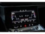 Audi E-tron 55 quattro Business edition Plus 95 kWh | Panoramadak | Luchtvering | 1ste Eigenaar | Dealeronderhouden | Lederenbekleding | Parkeercamera | Audi smartphone interface | Parkeersensoren voor + achter | Electrische bedienbare voorstoelen