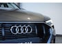 Audi E-tron 55 quattro Business edition Plus 95 kWh | Panoramadak | Luchtvering | 1ste Eigenaar | Dealeronderhouden | Lederenbekleding | Parkeercamera | Audi smartphone interface | Parkeersensoren voor + achter | Electrische bedienbare voorstoelen