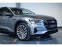 Audi E-tron 55 quattro Business edition Plus 95 kWh | Panoramadak | Luchtvering | 1ste Eigenaar | Dealeronderhouden | Lederenbekleding | Parkeercamera | Audi smartphone interface | Parkeersensoren voor + achter | Electrische bedienbare voorstoelen