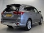 Mitsubishi Outlander 2.4 PHEV Instyle | Schuifdak | Dealer onderhouden | Trekhaak | Leder | Garantie tot 19-08-2028!