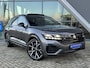 Volkswagen Touareg 3.0 TSi 4MOTION R 463pk Luchtvering / Trekhaak / Head Up Display