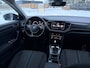 Volkswagen T-Roc 1.5 TSI Sport Business AUTOMAAT / PANO / ACC / LINE ASSIST / CAMERA / LED / ELEK KLEP / TREKHAAK / LM VELGEN