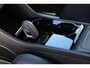 Volvo XC40 Recharge P8 AWD R-Design | Adaptieve Cruise Control | Pilot Assist | Harman/Kardon Audiosysteem | Dodehoekherkenning | Panoramisch schuif-/kanteldak | Warmtepomp | 20" Lichtmetalen velgen | Stoelverwarming | Stuurwielverwarming
