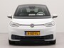 Volkswagen ID.3 First Plus 58 kWh incl. afneembare trekhaak | SoH 94,4% | Afneembare trekhaak | Apple Carplay  | Navigatie | Achteruitrij camera | Voorstoelen verwarmd | Wifi | Spraakbediening | Parkeersensoren voor en achter |