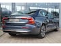 Volvo S60 2.0 B3 Plus Bright | Lederen bekleding | Adaptieve Cruise + Pilot Assist | Stoel & Stuurverwarming | Elek. Stoelen + Geheugen | Parkeer Camera | Google | Keyless Entry |