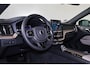Volvo XC60 T6 Recharge AWD Ultra Bright - Panorama/schuifdak - IntelliSafe Assist & Surround - 360º Camera - Harman/Kardon audio - Adaptieve LED koplampen - Verwarmde voorstoelen, stuur & achterbank - Parkeersensoren voor & achter - Elektr. bedienb. voorstoelen met geheugen - Head up display - Draadloze tel. lader - Extra getint glas - Elektr. inklapbare trekhaak - 21' LMV
