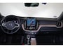 Volvo XC60 T6 Recharge AWD Ultra Bright - Panorama/schuifdak - IntelliSafe Assist & Surround - 360º Camera - Harman/Kardon audio - Adaptieve LED koplampen - Verwarmde voorstoelen, stuur & achterbank - Parkeersensoren voor & achter - Elektr. bedienb. voorstoelen met geheugen - Head up display - Draadloze tel. lader - Extra getint glas - Elektr. inklapbare trekhaak - 21' LMV