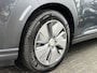 Hyundai Kona Electric 39 kWh 136pk Comfort | Carplay | Camera | Climate | Keyless | Navigatie | 17" Lichtmetaal | Parkeersensoren | Digitale Cockpit | Adapt. Cruisecontrol