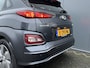 Hyundai Kona Electric 39 kWh 136pk Comfort | Carplay | Camera | Climate | Keyless | Navigatie | 17" Lichtmetaal | Parkeersensoren | Digitale Cockpit | Adapt. Cruisecontrol
