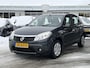Dacia Sandero 1.6 Lauréate AIRCO | TREKHAAK | NIEUWE APK | BOVAG !!