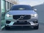Volvo XC60 2.0 T8 Twin Engine AWD R-Design Verwarmde stoelen voor, Panorama dak, Park assist, Apple Car Play-Android Auto