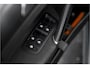 Volkswagen Golf 1.5 TSI Comfortline Business Trekhaak Stoelverwarming Camera Applecarplay ACC