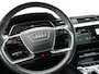 Audi e-tron Sportback 50 quattro S edition 71 kWh | Apple Carplay | Navigatie | Spraakbediening | Achteruitrij camera | Audi soundsystem | Electr.bedienbare voorstoelen | Connected Services | Electr.panorama dak | Parkeersensoren voor en ach