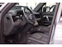 Land Rover Defender 110 3.0 D300 110 X-Dynamic 6-Cill Panoramadak|Lane-Assist|5-pers|22 inch|301pk!!