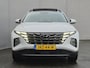 Hyundai Tucson 1.6 T-GDI HEV Premium Sky Automaat / Allseason banden / Trekgewicht 1650 kg / Elektrische achterklep / Glazen schuif- en kanteldak / Stuur-, Stoel en Achterbank verwarming / Adaptief CC / Stoelventilatie /