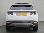 Hyundai Tucson 1.6 T-GDI HEV Premium Sky Automaat / Allseason banden / Trekgewicht 1650 kg / Elektrische achterklep / Glazen schuif- en kanteldak / Stuur-, Stoel en Achterbank verwarming / Adaptief CC / Stoelventilatie /